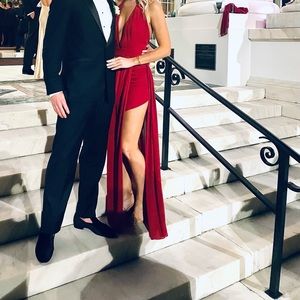 Red Bec & Bridge Gown